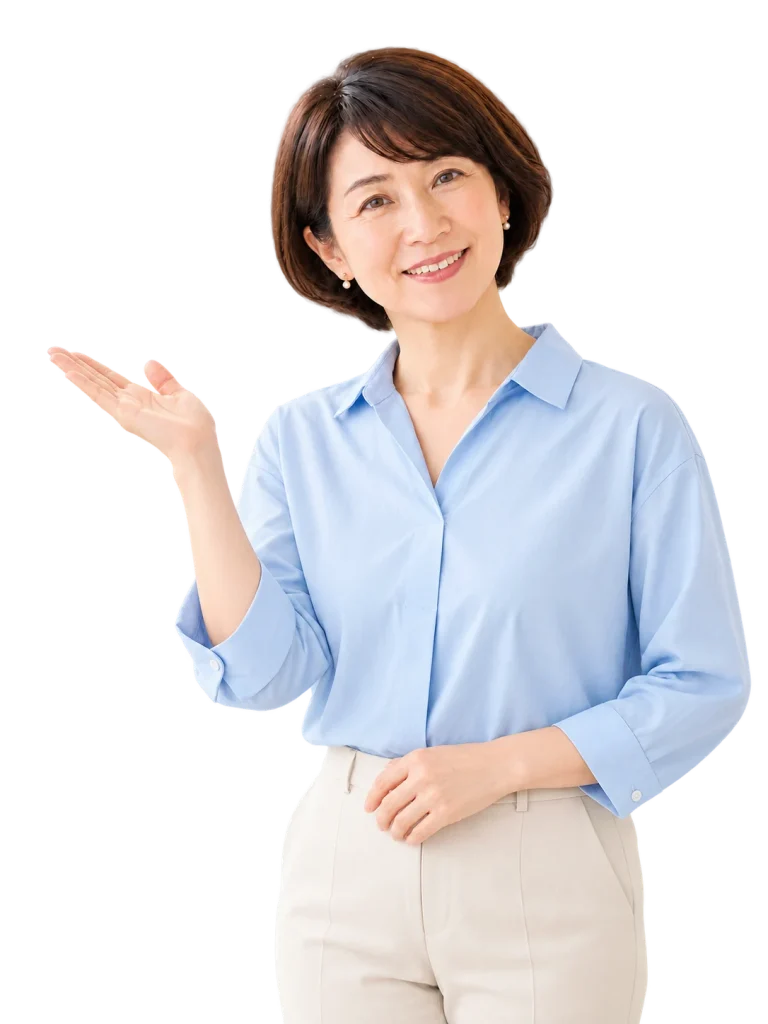 安藤広恵さんが水色のブラウス姿で、手のひらを広げてやさしく説明する様子